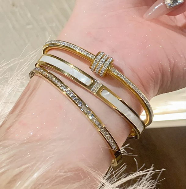 Gold Bangle Sparkly Bracelet Set