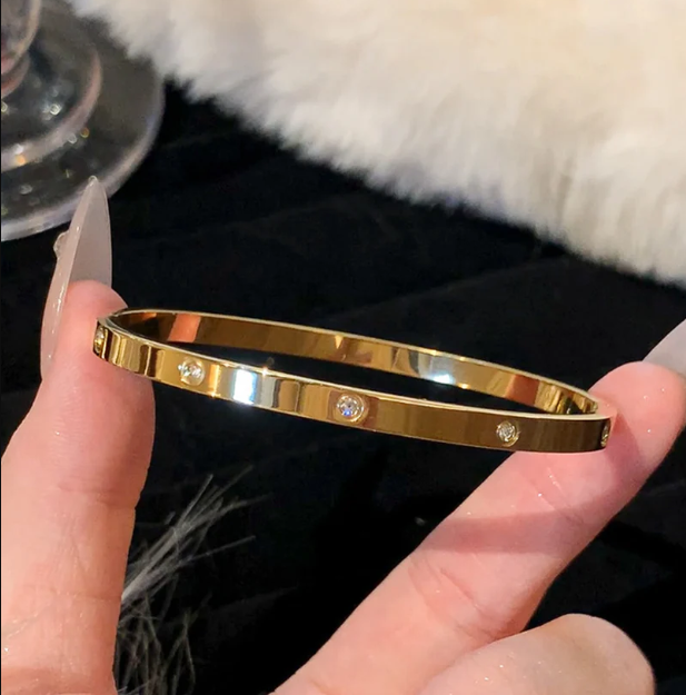 Gold Bangle Sparkly Bracelet Set