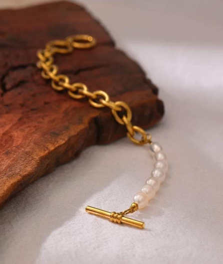 Pearl Toggle-Clasps Chain Bracelet